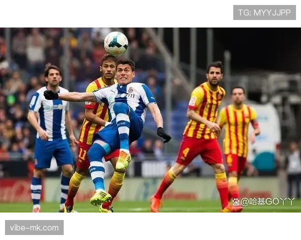 博洛尼亚防守体系升级显成效,状态稳步提升引关注 博洛尼亚防守体系升级显成效,状态稳步提升引关注